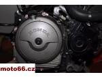 Klikněte pro detailní foto č. 2 - Víko motoru - spojky Honda CBR 1100 Super Blackbird