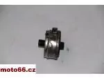 Klikněte pro detailní foto č. 1 - Držák olejového filtru Yamaha FZS 600 Fazer
