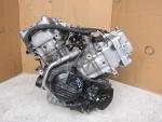 Klikněte pro detailní foto č. 2 - Motor VFR 750 RC36