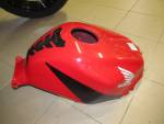 Klikněte pro detailní foto č. 2 - Kryt nádrže honda cbr 600rr 03-