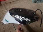 Klikněte pro detailní foto č. 3 - nádrž Suzuki GSXR 1100W
