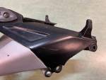 Klikněte pro detailní foto č. 7 - Kryt výfuku, držák blikačů CBR 600 RR