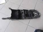 Detail nabídky - Vnitřní podsedlový plast yamaha fz 8 s