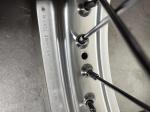 Klikněte pro detailní foto č. 3 - Přední kolo Moto Guzzi Bellagio 940