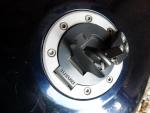 Klikněte pro detailní foto č. 4 - Palivoměr-guma-držák GSF 1200