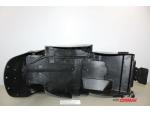Klikněte pro detailní foto č. 2 - 63110-33E zadní vnitřní blatník  Suzuki GSXR 600/750 SRAD