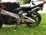 Klikněte pro detailní foto č. 11 - Motonadily aprilia RSV1000 Mille 2003