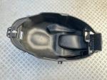 Detail nabídky - Plast pod sedlo Piaggio Beverly 300