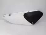 Detail nabídky - Kapota podsedlová pravá, kapotáž boční, plast, kryt pravý
