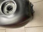 Klikněte pro detailní foto č. 6 - Benzínová nádrž palivová nádrž Kawasaki Z650 RS