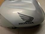 Klikněte pro detailní foto č. 3 - Palivová nádrž Honda CBF 500,04