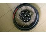 Klikněte pro detailní foto č. 1 - Zadní kolo na Moto Guzzi V85TT