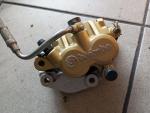 Klikněte pro detailní foto č. 1 - Levý přední brzdič Gilera GP 800