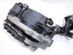 Klikněte pro detailní foto č. 7 - Brzdový třmen přední, Dual pumpa CBS, držák, destičky