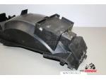 Klikněte pro detailní foto č. 4 - 35023-1257 zadní vnitřní plast blatník    Kawasaki ZZ-R1100 90-9