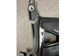 Klikněte pro detailní foto č. 2 - Pravý přední držák stupačky řidiče Kawasaki Versys 650, 15-21