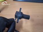 Klikněte pro detailní foto č. 2 - Snímač zařazeného rychlostního stupně Honda CBF 500