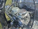 Klikněte pro detailní foto č. 6 - Karburátory-alternátor-motor-rám-startér CB 750