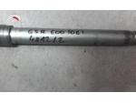 Klikněte pro detailní foto č. 3 - Osa předního kola Suzuki GSR 600