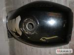 Klikněte pro detailní foto č. 5 - Nádrž Suzuki VX800
