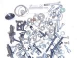 Klikněte pro detailní foto č. 11 - Spojovací materiál, šrouby, držák, guma, logo - pro 3 ks moto