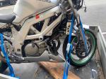 Klikněte pro detailní foto č. 11 - Motonadily Suzuki SV650 2004  dily